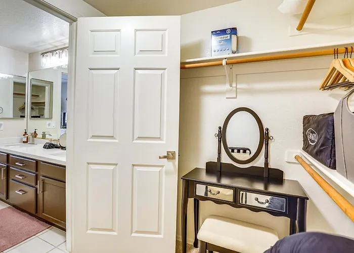 Family-friendly W/ Pool Access In Phoenix! Phoenix