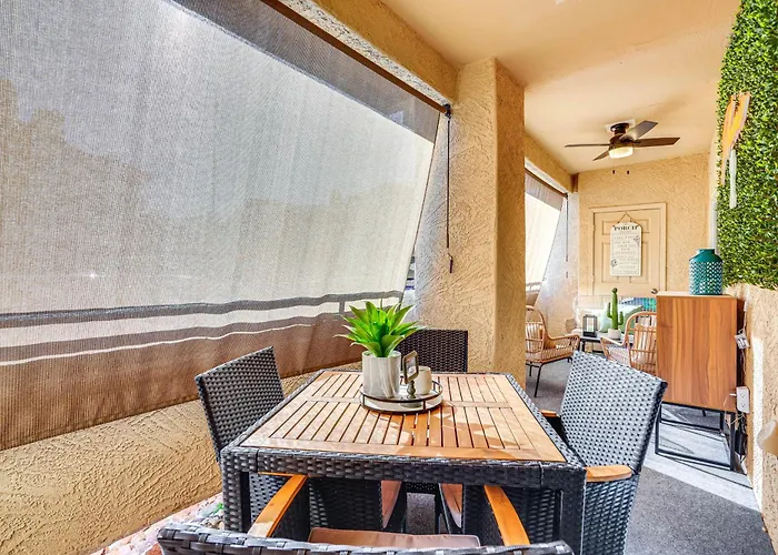 Family-friendly W/ Pool Access In Phoenix! Holiday home Phoenix